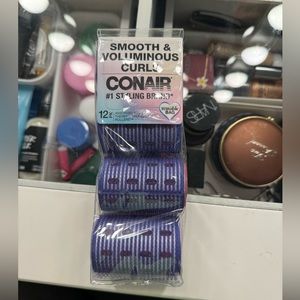 Conair Smooth and voluminous curls